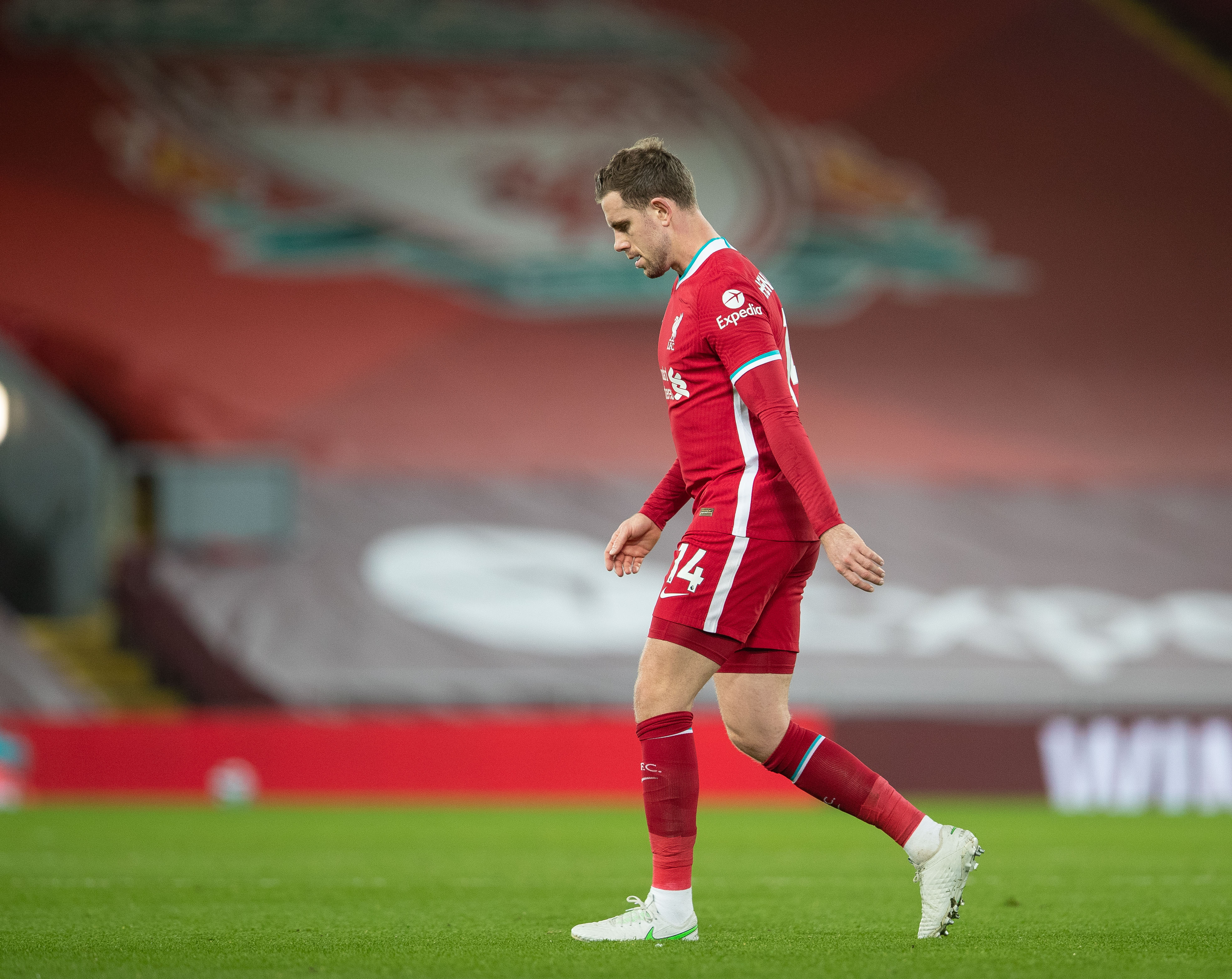 米体：吉尔摩考虑手术治疗耻骨炎，可能缺席至明年一月