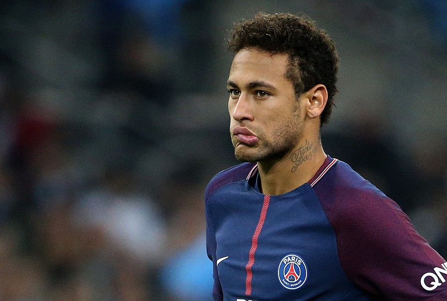 官方：热那亚主帅维埃拉下课；球队本赛季意甲9场未尝一胜（官宣：热那亚解任主帅维埃拉，本赛季意甲前9轮未尝胜绩）