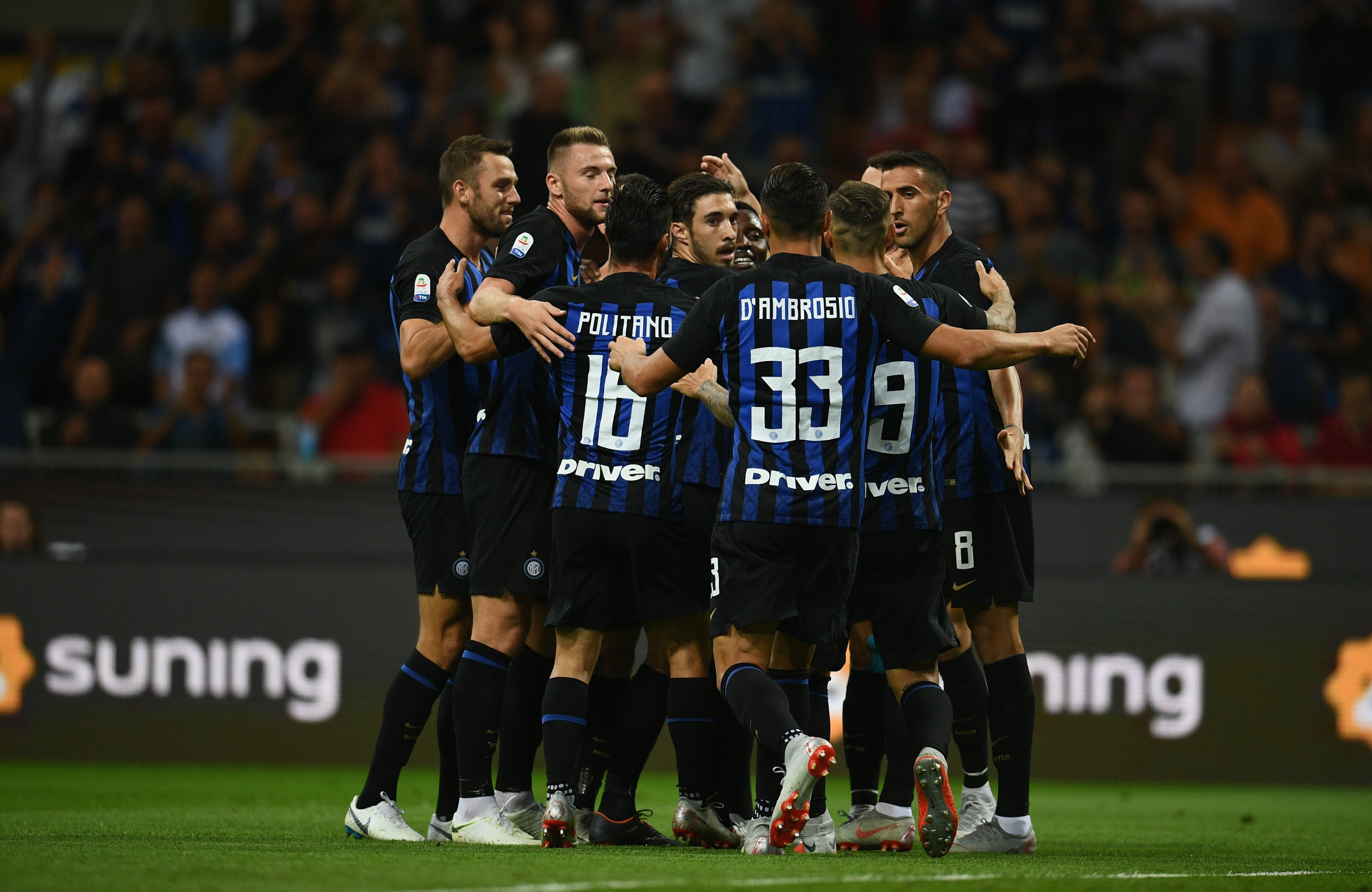 半场战报：都灵1-1科莫，弗拉希奇点射，阿达伊建功