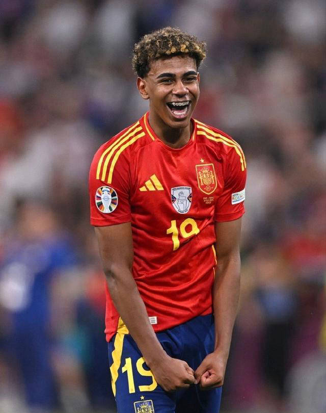 邮报：曼联将挖角纽卡青训主管，他曾在曼城担任英国球探主管（邮报：曼联欲挖纽卡青训负责人，曾任曼城英国球探负责人）