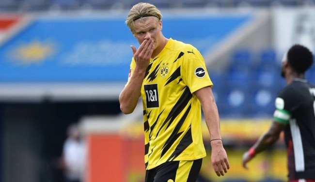 芝加哥白袜队由于 1919 年的“黑袜丑闻”影响逐渐消除，在 50 年代重新复兴