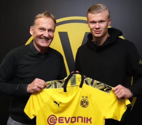 7连胜！随着维拉2-1绝杀阿森纳，英超最新积分榜出炉：曼城跌第3