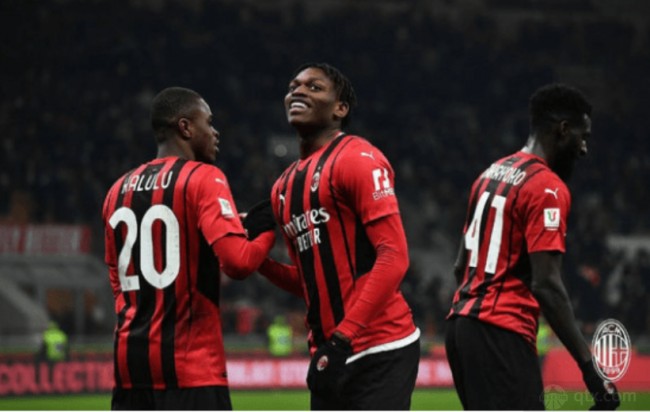 TA：埃切韦里倾向于租借加盟英超俱乐部；德甲球队也有意尼潘