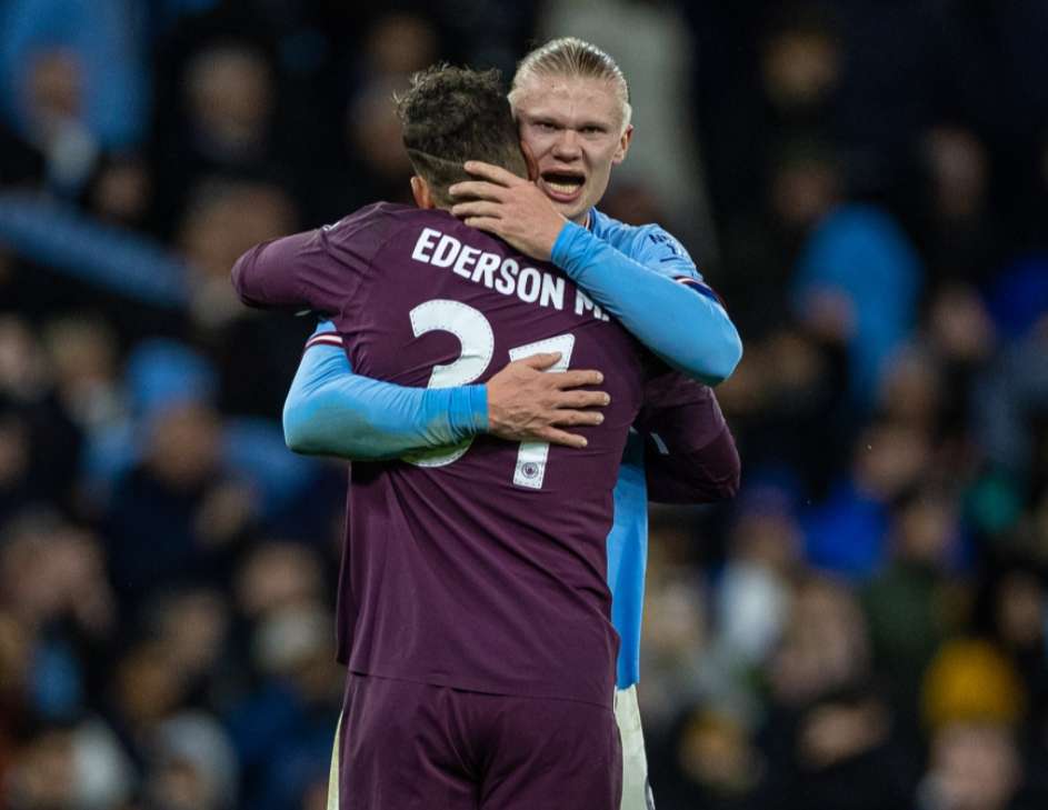 天使魔鬼一念间！威少疯狂打铁却完成续命 施罗德绝杀拒绝逆转（天使与魔鬼瞬间切换：威少手感冰冷仍续命，施罗德压哨绝杀拒绝逆转）