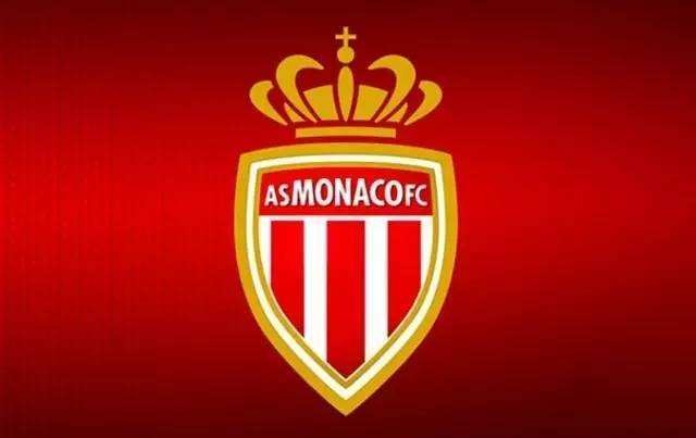 意甲最新积分战报 那不勒绝杀尤文 超国米1分登顶 罗马连败仍第4（意甲积分最新形势：那不勒斯绝杀尤文，反超国米1分登顶，罗马连败仍第4）